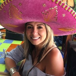 Meet your Posher, Brenda